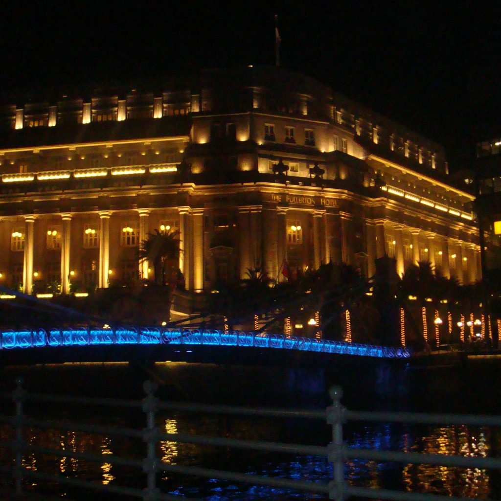 Night view around the fullerton bay hotel singapore 