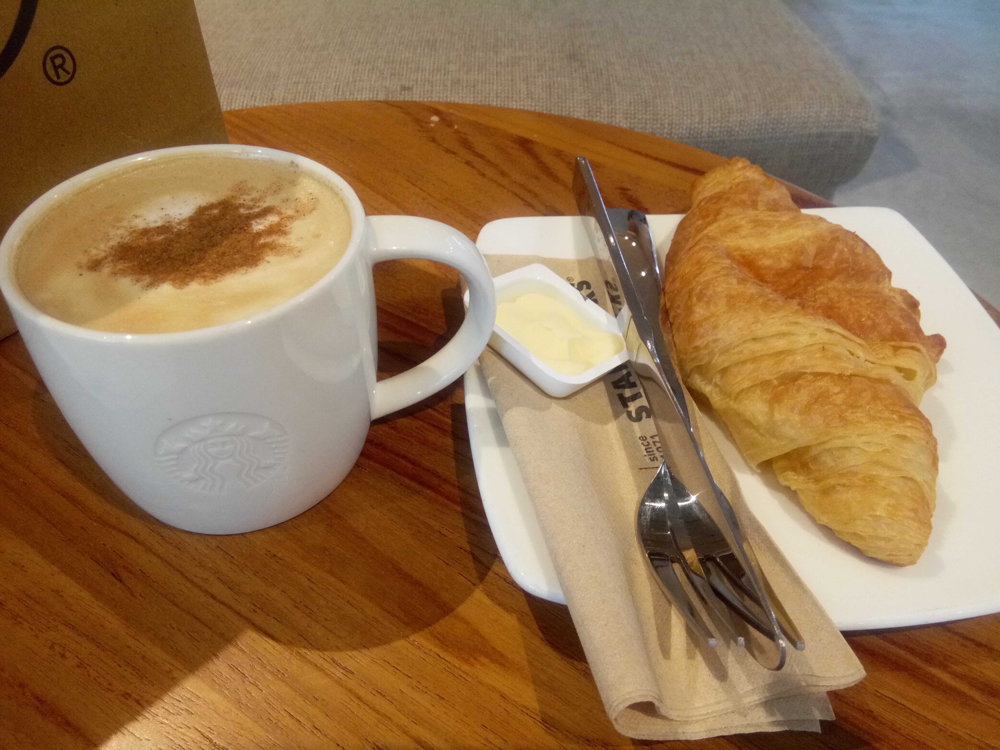 latte and croissant starbucks india